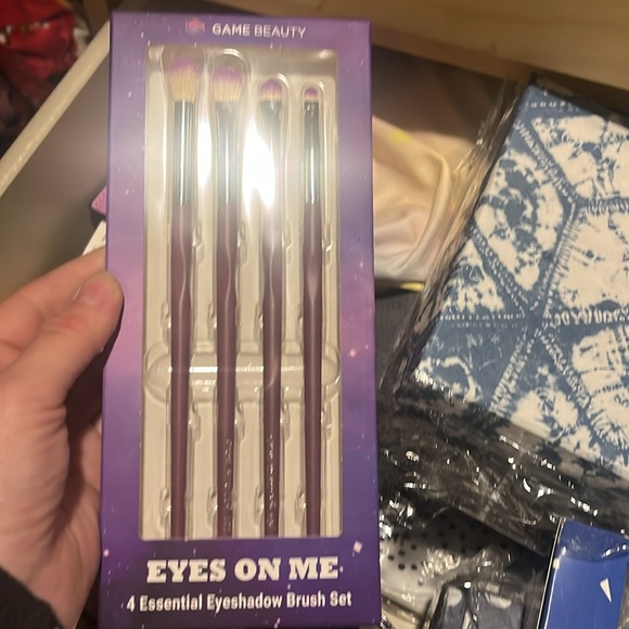 GAME BEAUTY Eyeshadow Brush Set - Picture 2 of 3